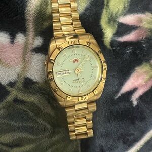 Gold Quartz Watch with White Dial